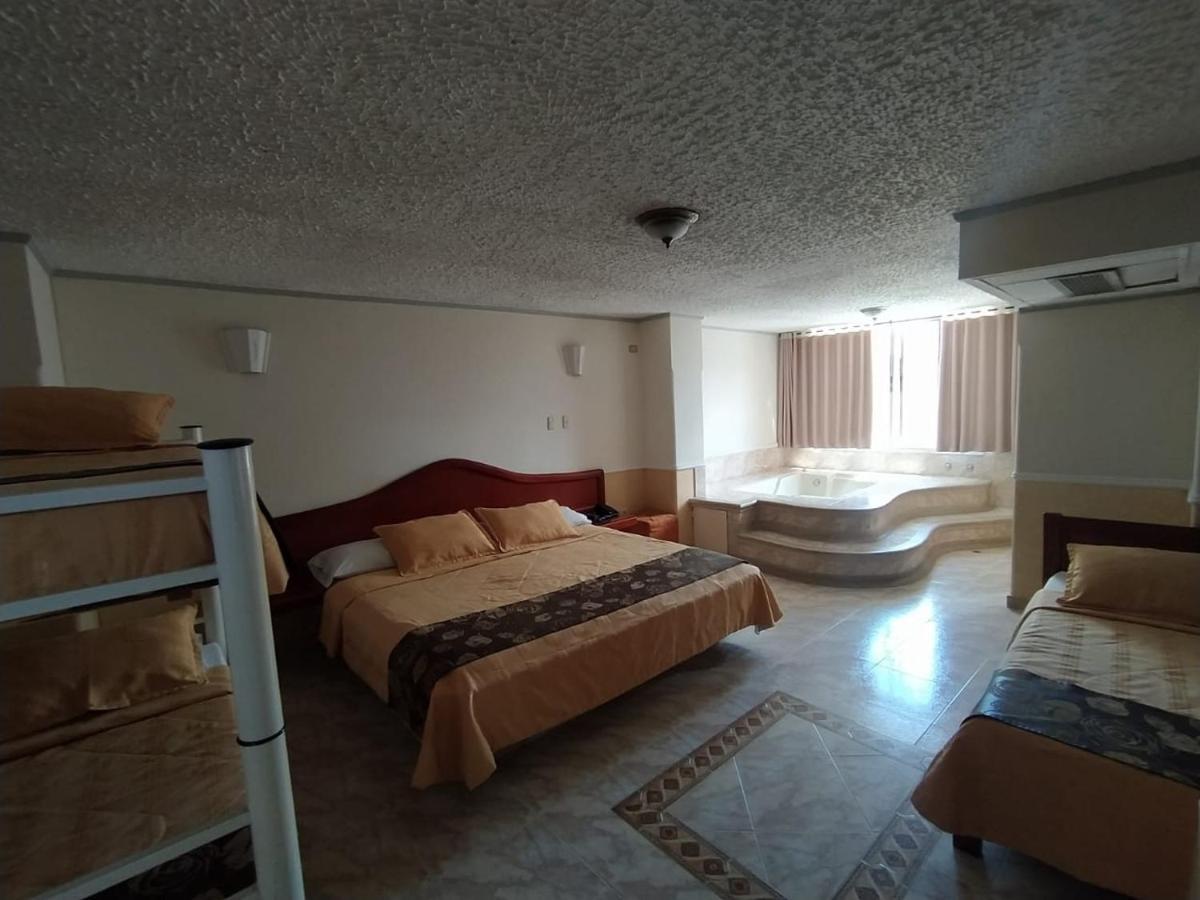 Hotel San Nicolas ブカラマンガ エクステリア 写真