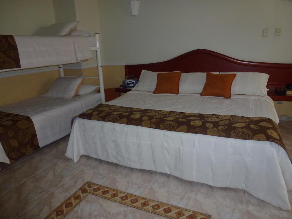 Hotel San Nicolas ブカラマンガ 部屋 写真